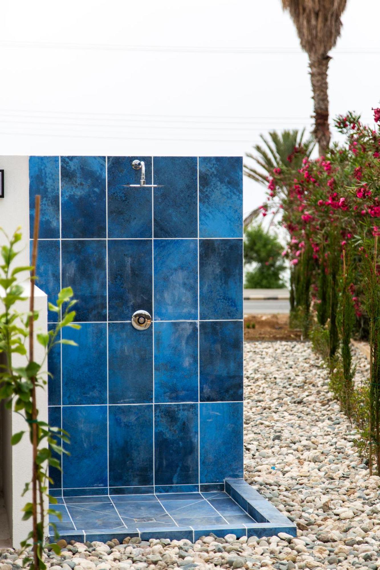 Santa Barbara Seafront Villas W Jacuzzi Pool Paphos Exterior photo