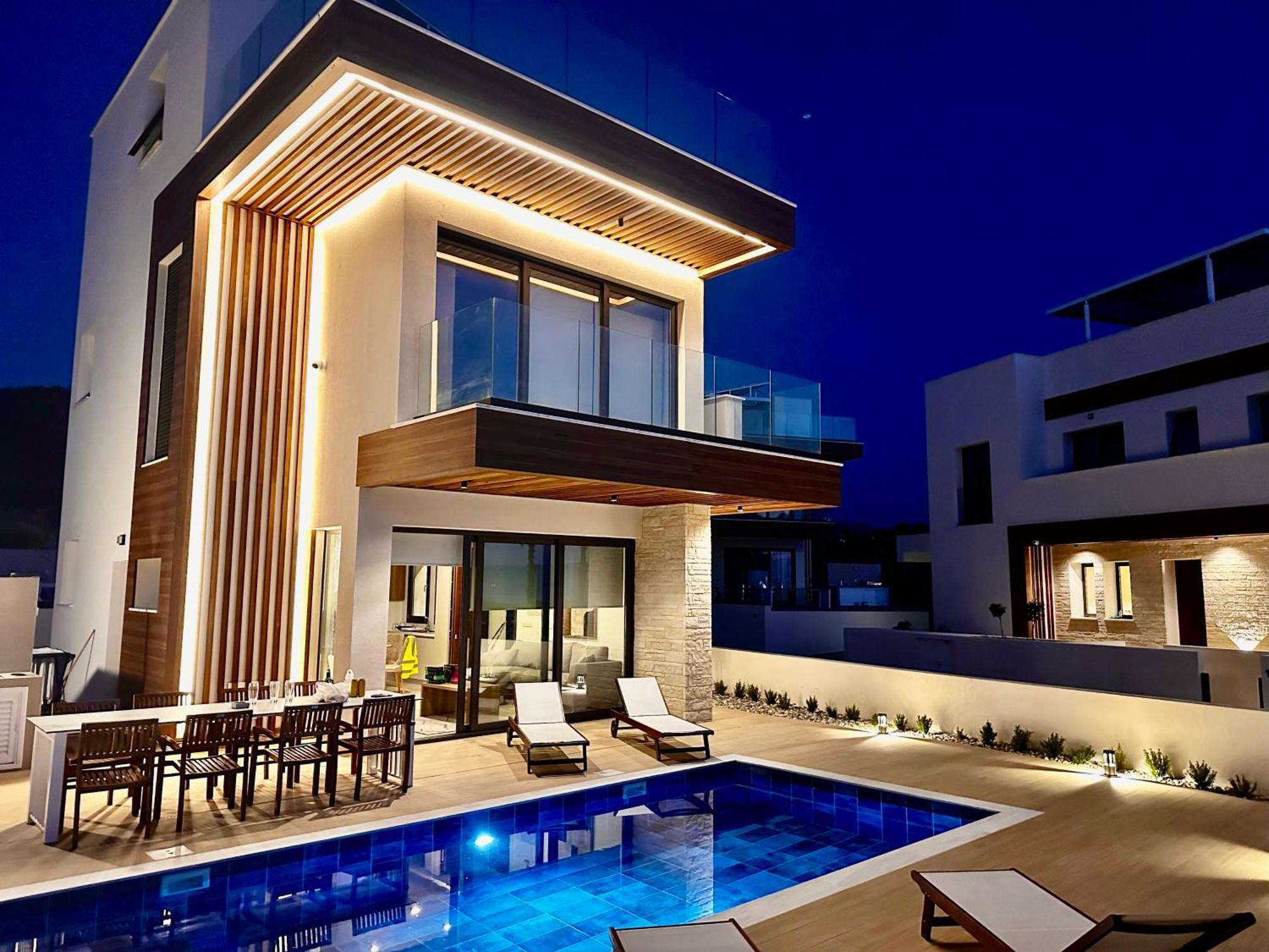 Santa Barbara Seafront Villas W Jacuzzi Pool Paphos Exterior photo